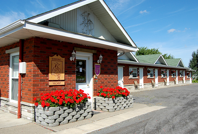 Hotels and motels in the Coaticook Region